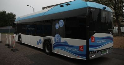 Płock kupi od Solarisa 18 autobusów wodorowych; podpisano umowę